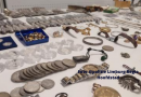 Geld en juwelen in beslag genomen tijdens politieactie
