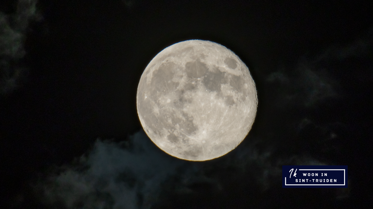 In beeld: De maan vanavond