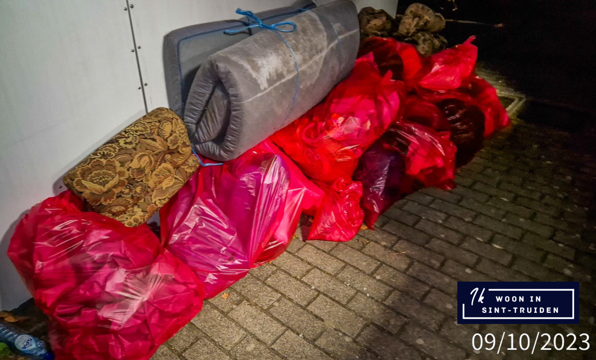 Sluikstort rond kledingcontainers op Nieuw Sint-Truiden