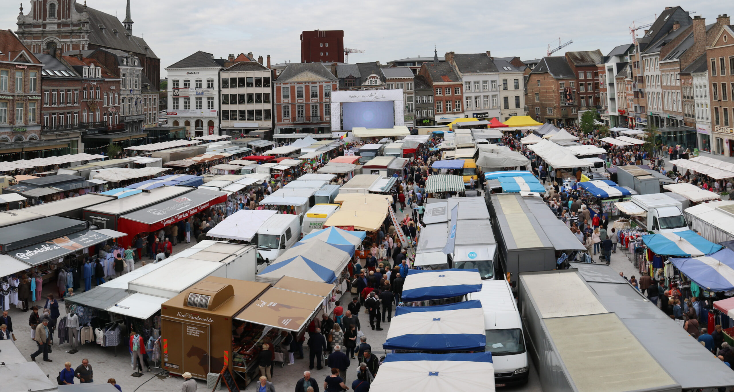 Kerstmarkt marktkramers