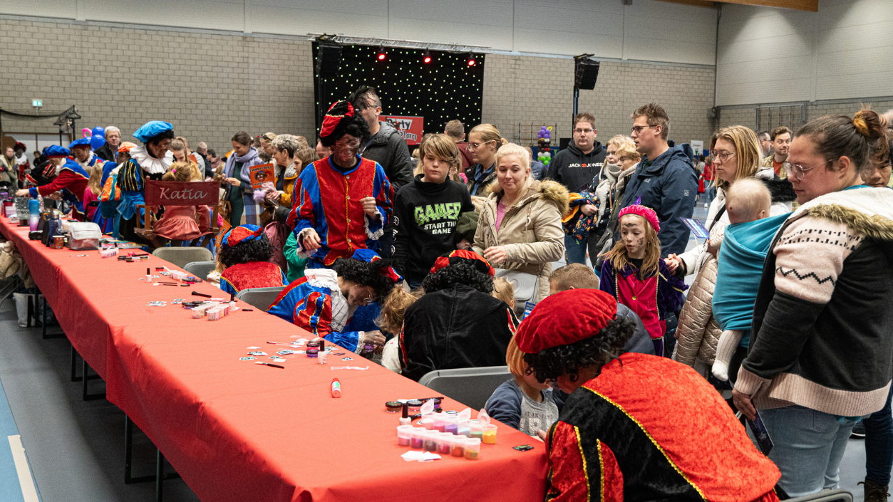 1100 kinderen genieten van spetterend Pietenfestival in Sint-Truiden