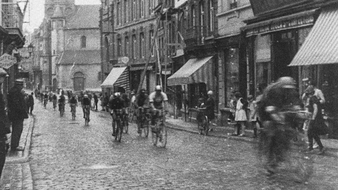 Stapelstraat in Sint-Truiden van lang geleden