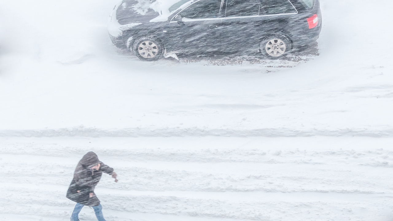 De Lijn schrapt al het busverkeer in Limburg door het winterweer