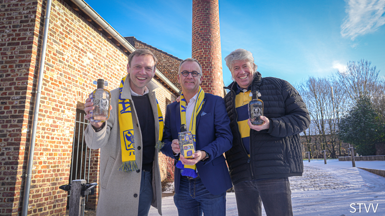 Klinken op 100 jaar met de STVV-gin