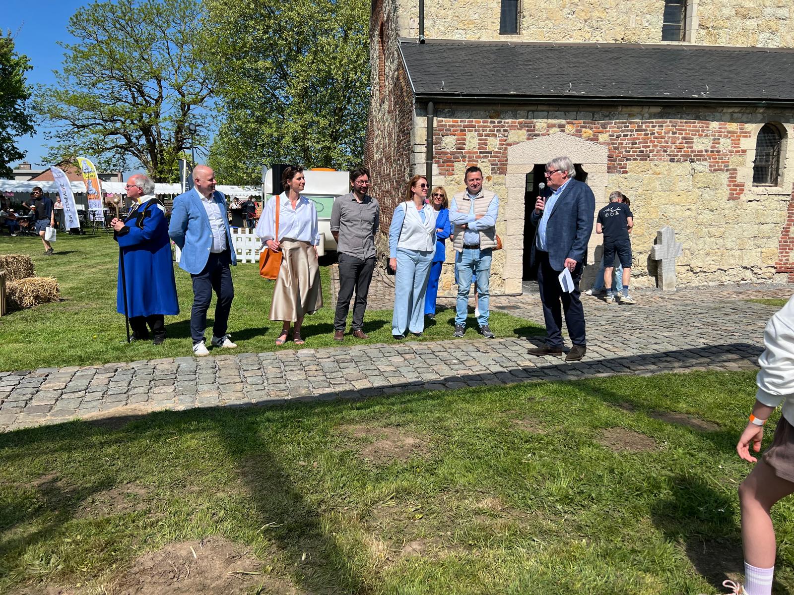Warm welkom voor nieuwe inwoners tijdens het bloesemfeest in Sint-Truiden