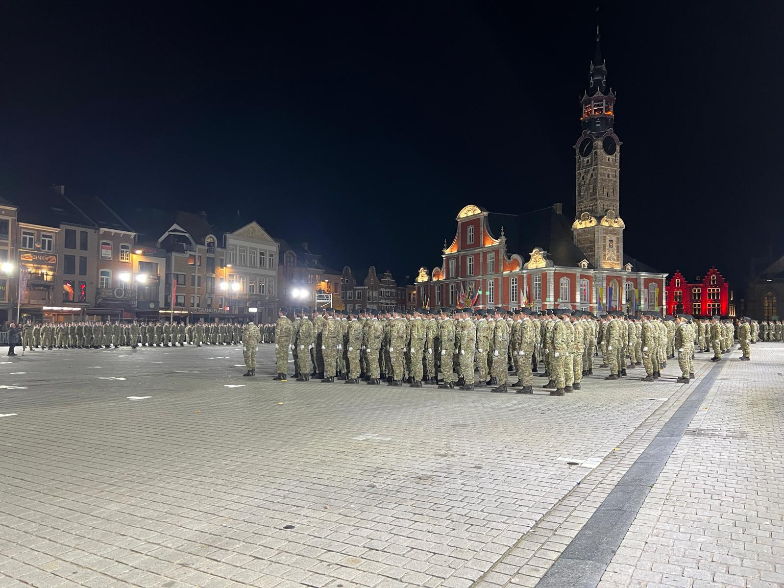 Nieuwe lichting onderofficieren verwelkomd tijdens 18e