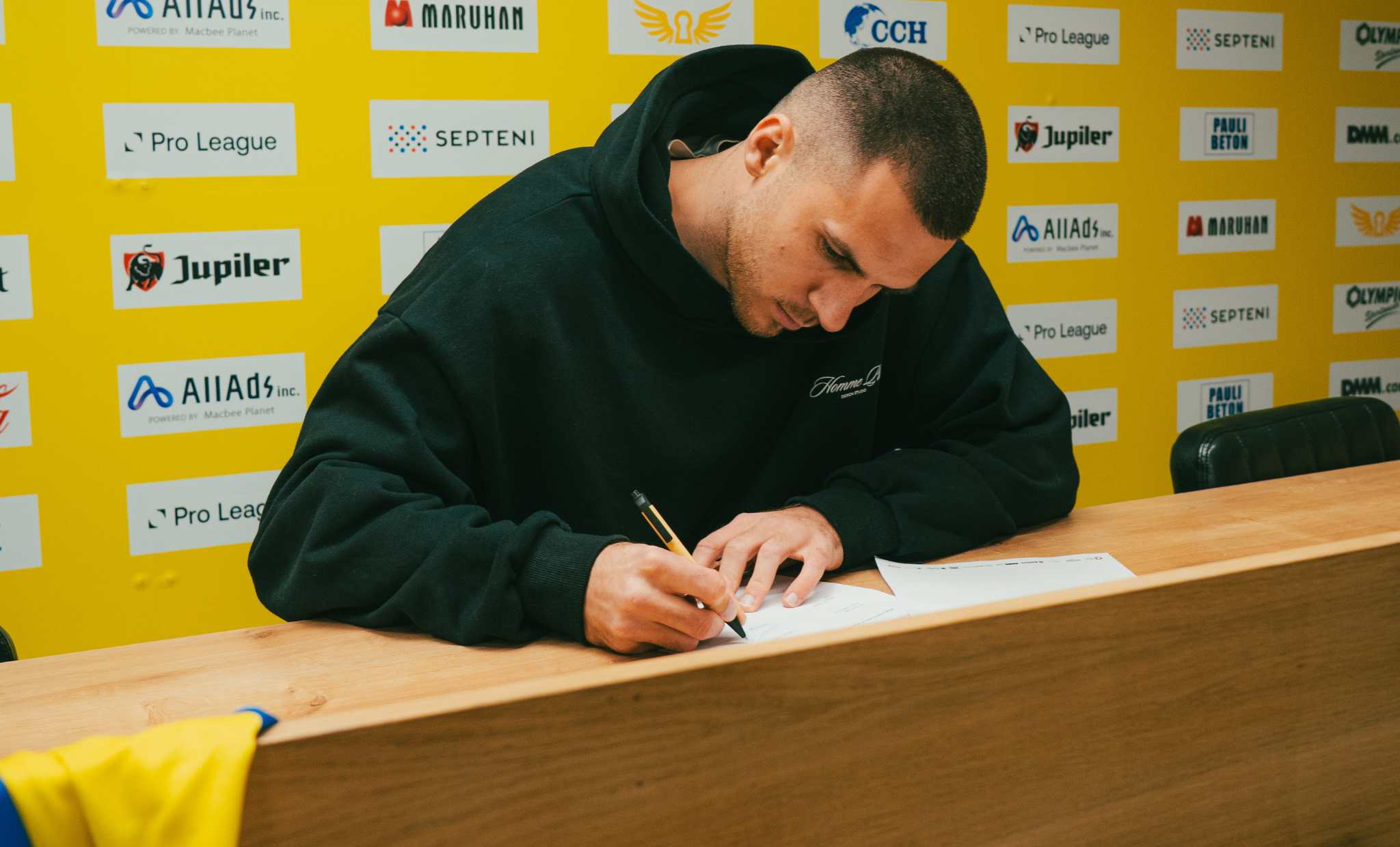 STVV haalt Joedrick Pupe terug naar België